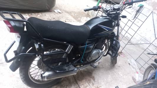 Suzuki GS 150