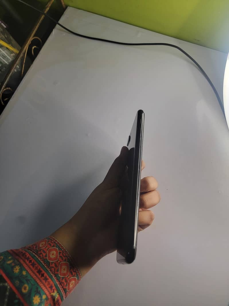 Apple iPhone 7 Plus 4