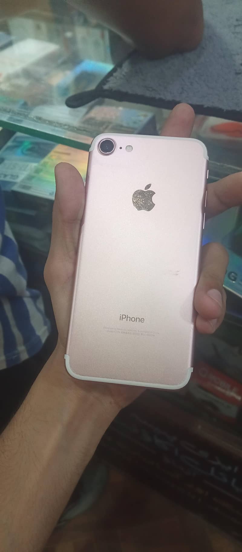 Apple iPhone 7 2