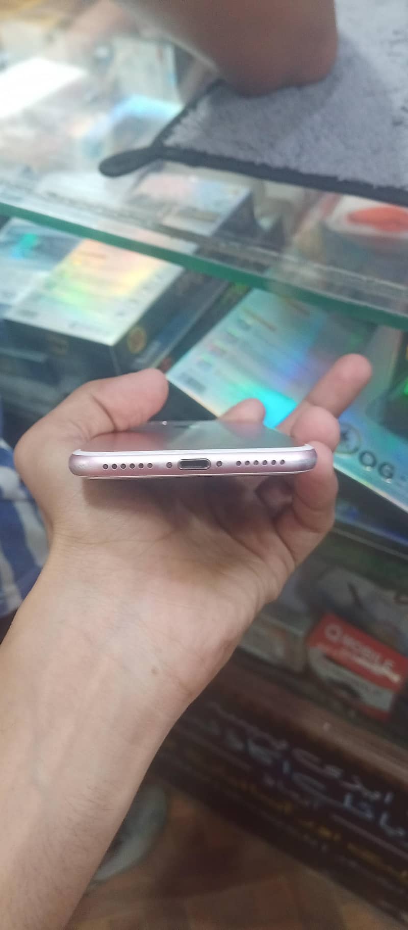 Apple iPhone 7 3