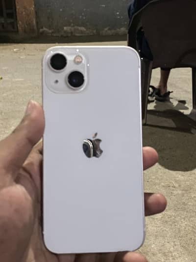 Apple iPhone 13