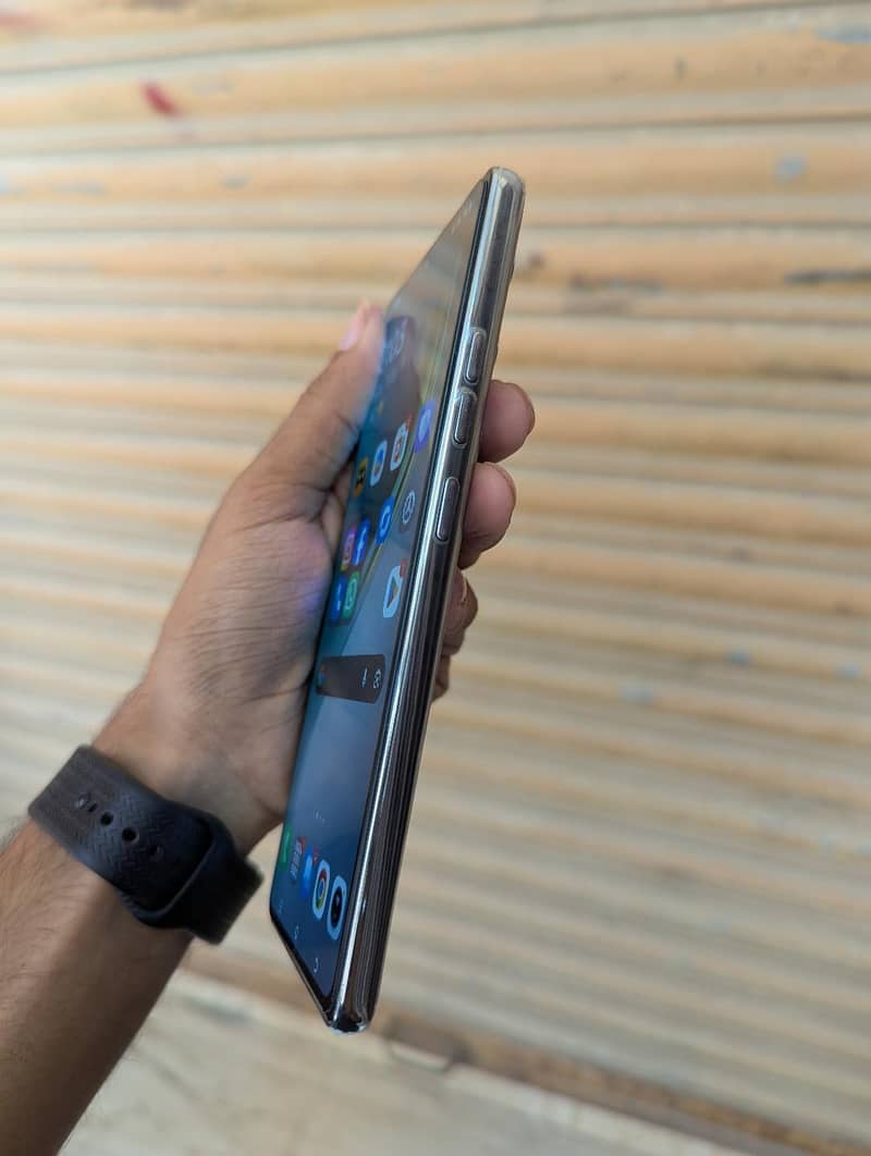 Tecno CAMON 40 2