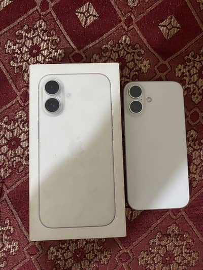 Apple iPhone 16