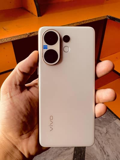 Vivo V60 12/512 exchange possible