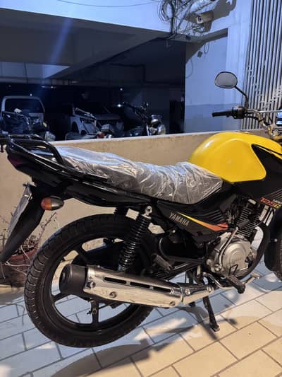 Yamaha YBR 125G 2024/2025