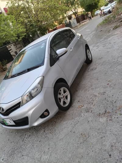 Toyota Vitz 2011