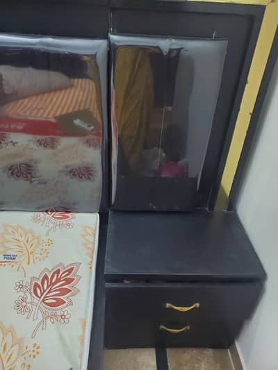 bedroom set like new