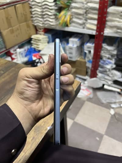 Vivo Y33s