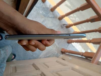 One Plus 8T 12 256 10 by 10 condition