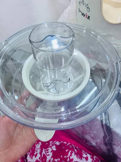 new Juicer  I WIZ BRAND IMPORTED