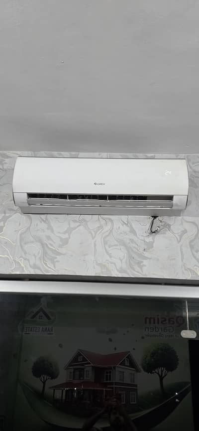 Gree 1.5 ton inverter Ac