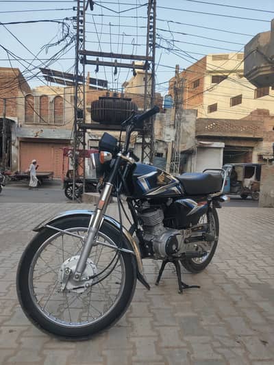 Honda CG 125 2025