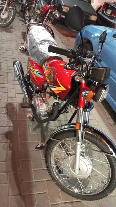 Honda 125 1000 KM use only urgent sale