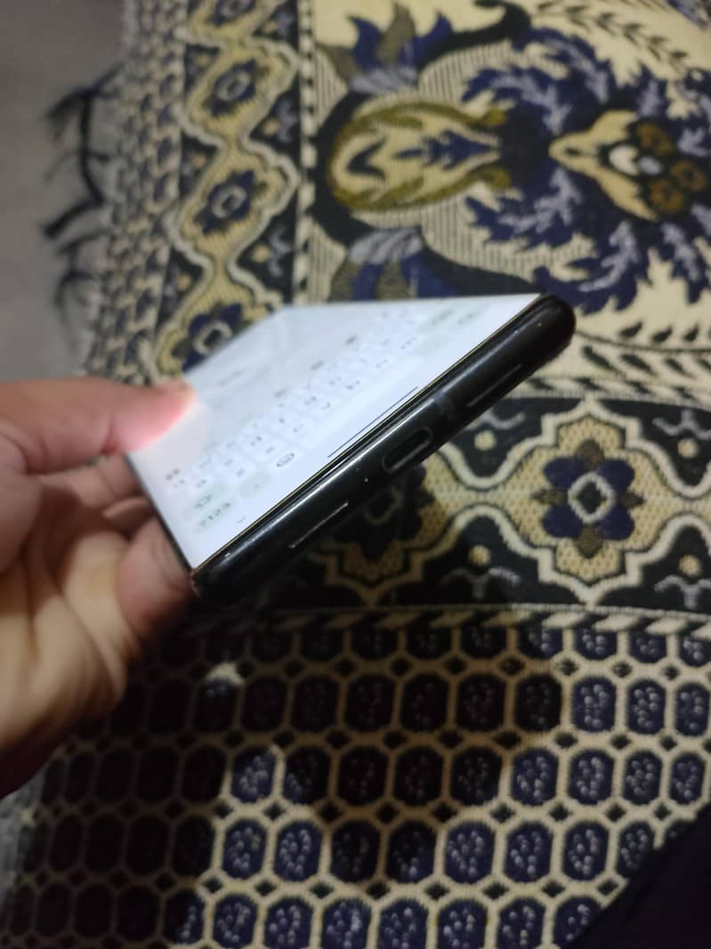 Google Pixel 6 Pro 2
