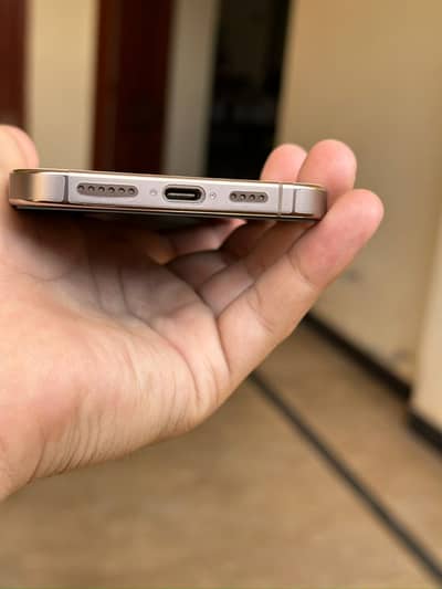 Apple iPhone 16 Pro Max