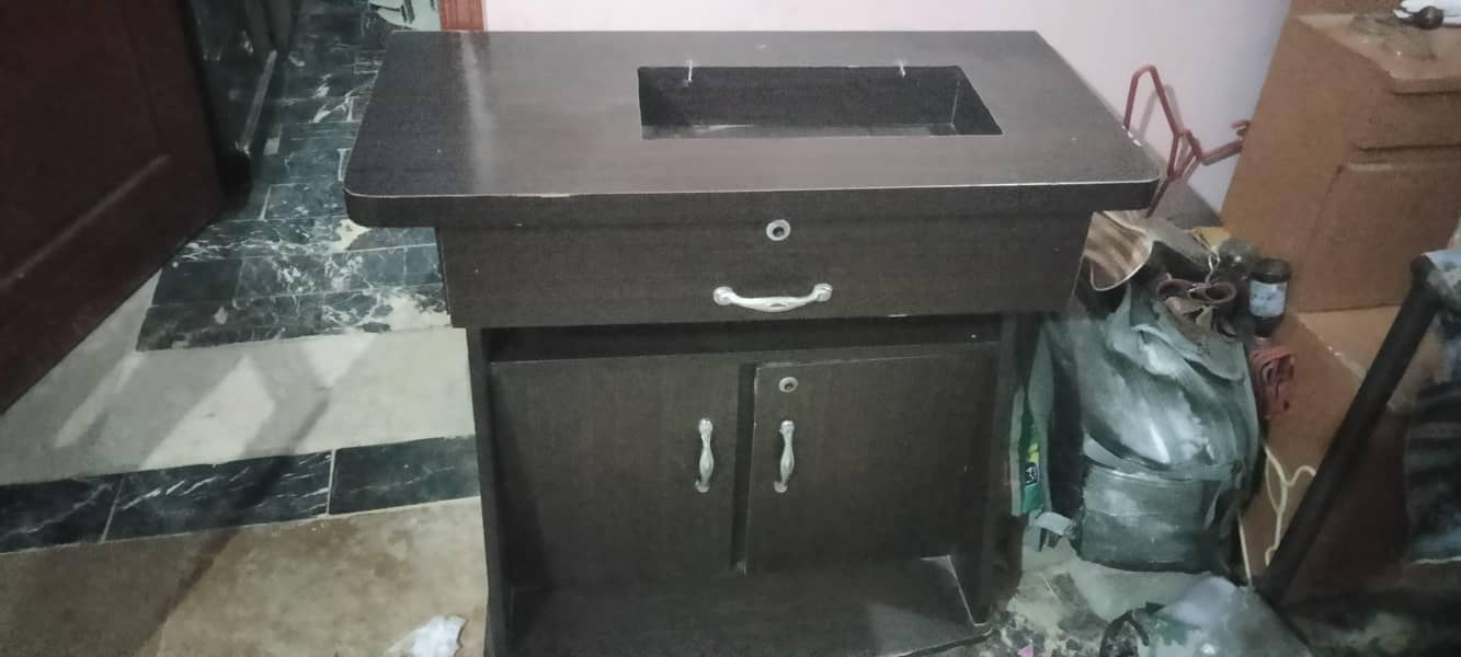 stitching machine table 1