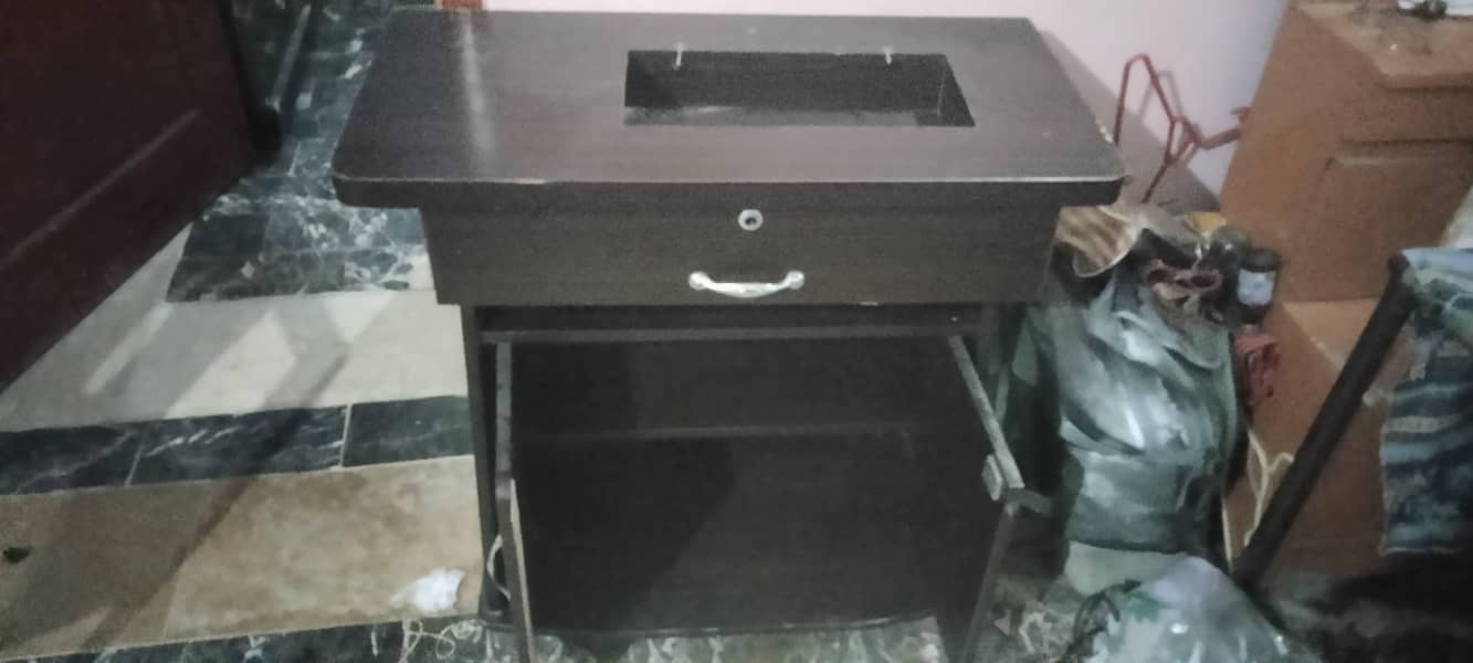 stitching machine table 3