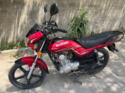 Suzuki Gd 110S imported, red color total genuine