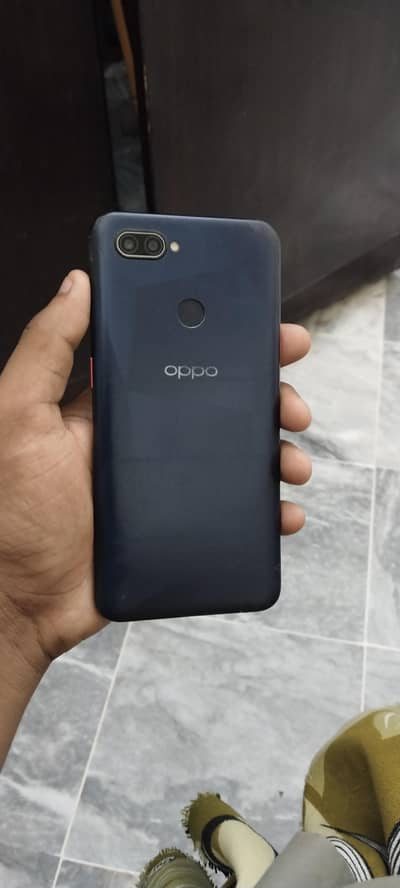OPPO A12