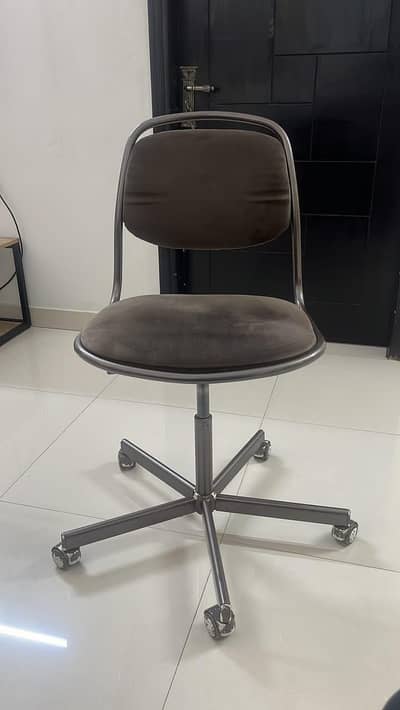 DESK CHAIR FOR SALE