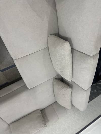 Sofa Selling