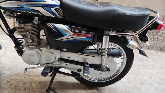 0323,4507636. . . . . =25/24model bike cg125