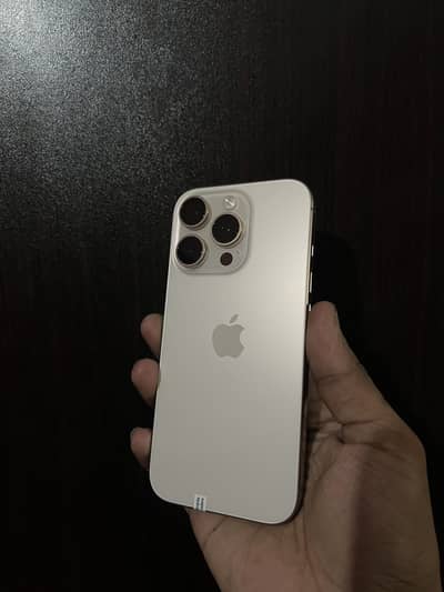 Apple iPhone 16 Pro