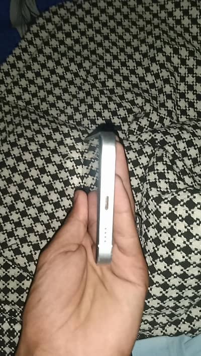 Apple iPhone XR
