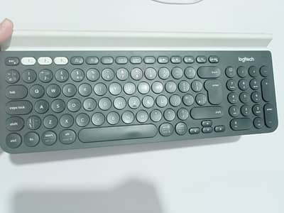 Logitech K780 Multi-Device Wireless Keyboard