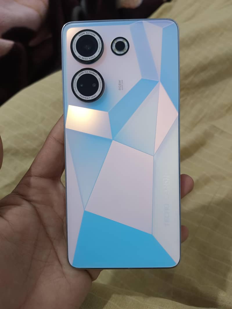 Tecno CAMON 20 2