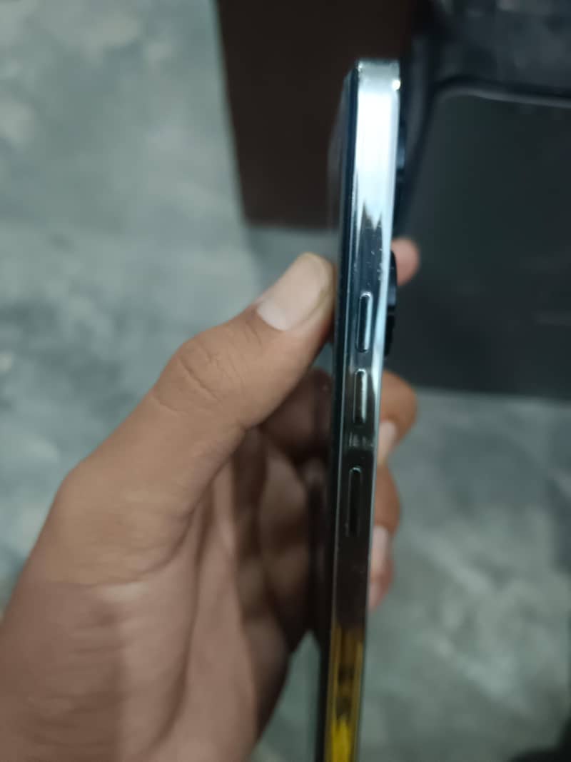 Tecno CAMON 20 13