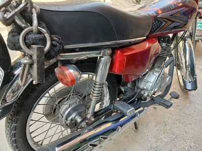 Honda CG 125 – Excellent Condition | Neat & Clean | Ready to Ride