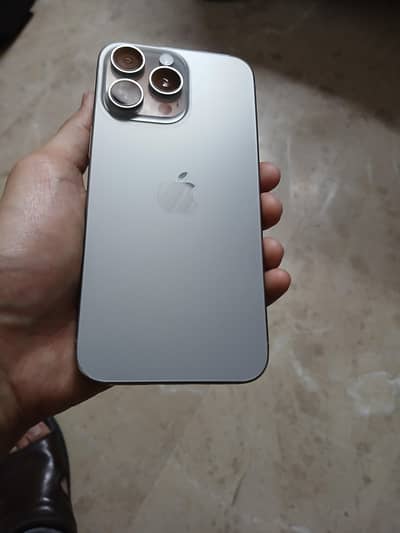 Apple iPhone 15 Pro Max