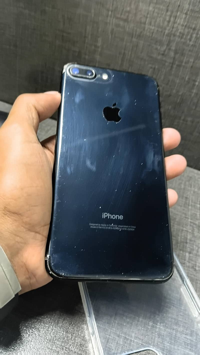Apple iPhone 7 Plus 0