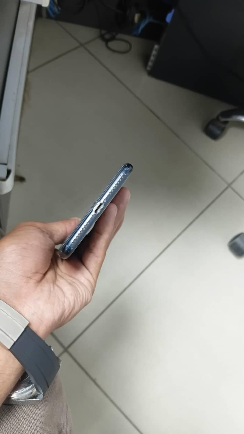 Apple iPhone 7 Plus 1