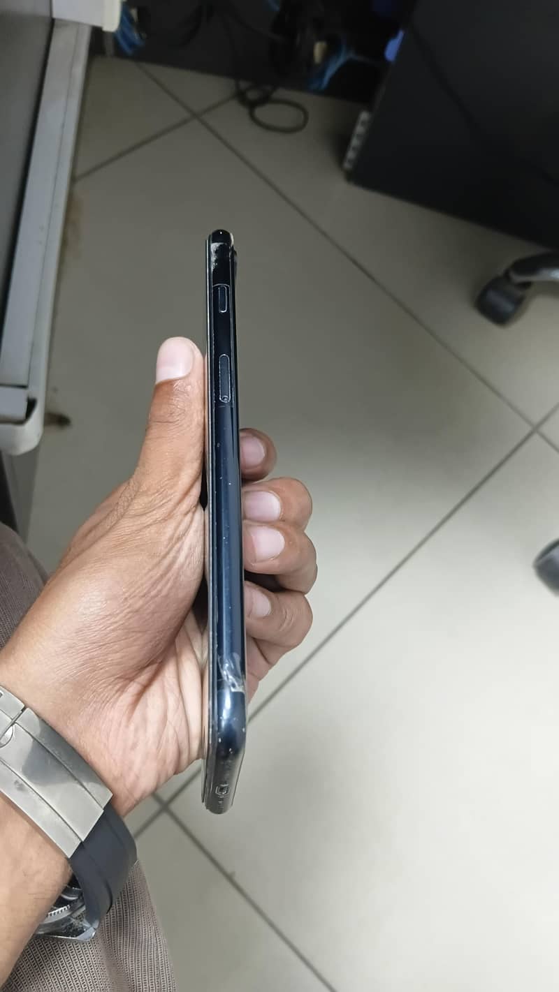 Apple iPhone 7 Plus 2