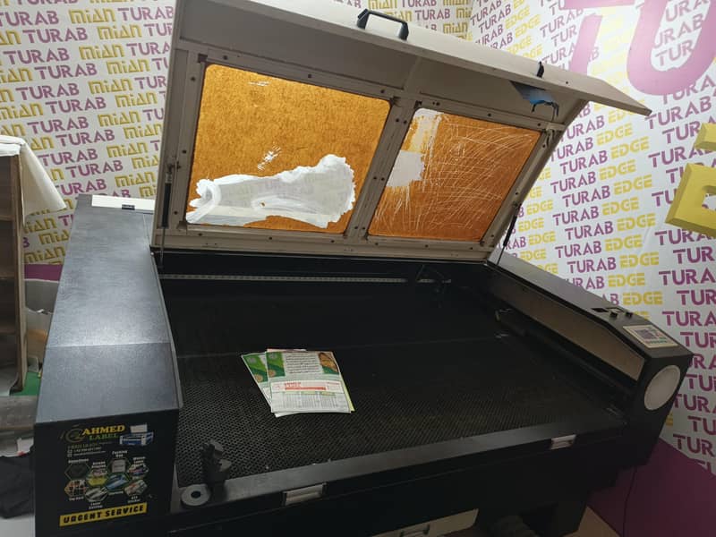 Laser cutting Machine 3