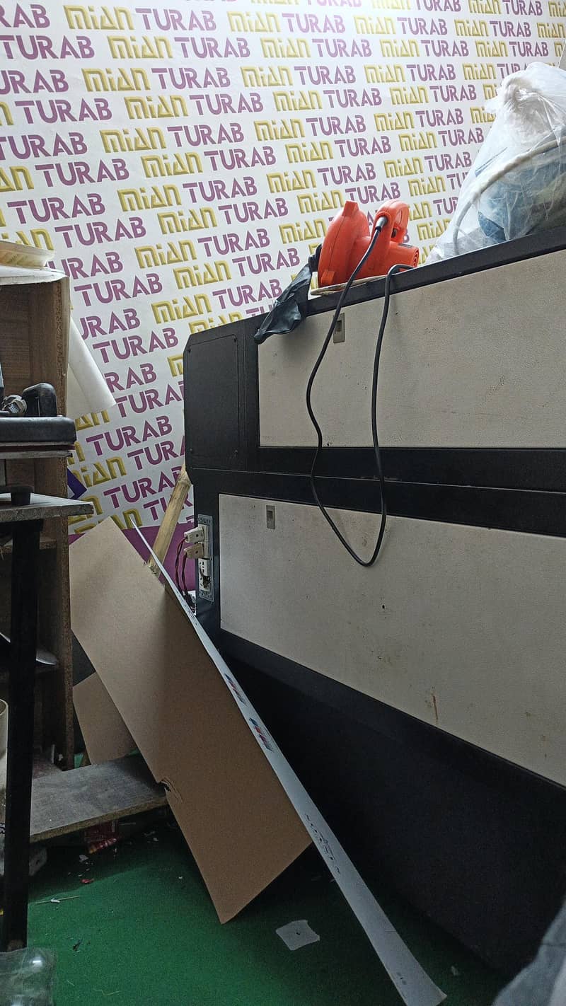 Laser cutting Machine 4