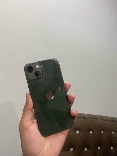 Apple iPhone 13