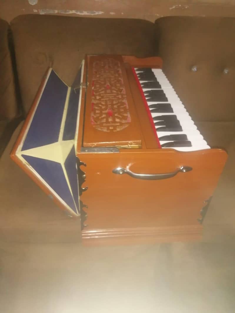 harmonium 1