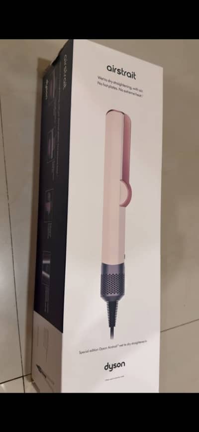 Dyson airstraight