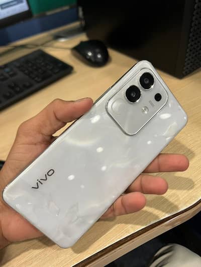 Vivo Y29