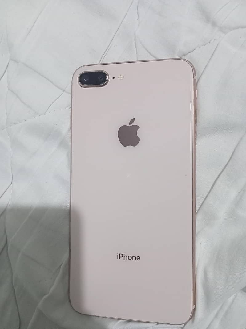 Apple iPhone 8 Plus 1