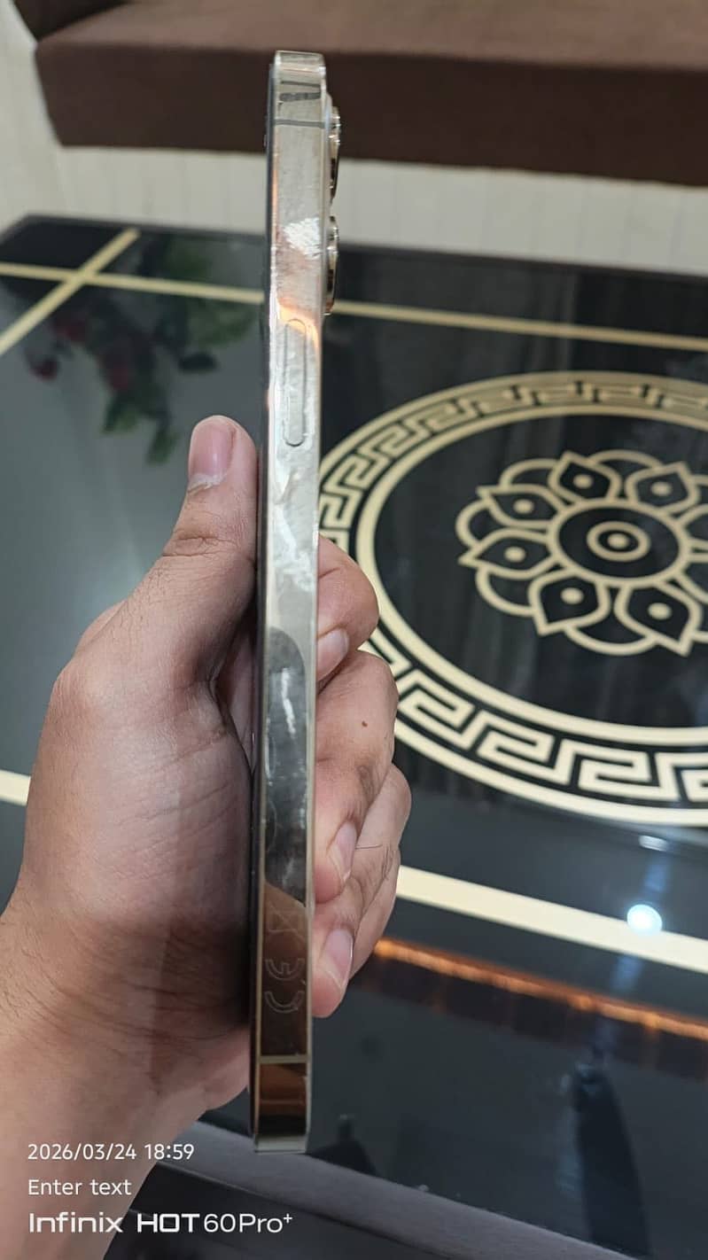 iPhone 12 Pro Max 2