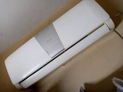 Haier A/c 1 ton slightly used ,In perfect running condition.