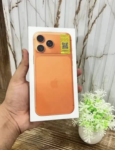 Apple iPhone 17 Pro Max Cosmic Orange Box pack