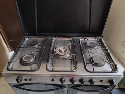 Cooking Range / Stove
