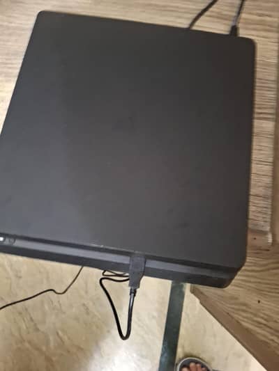 ps4 slim with cricket 26 and one remote and other accessories