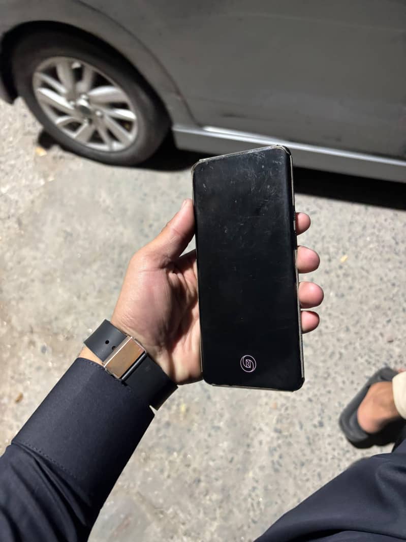 One Plus 9 Pro 6