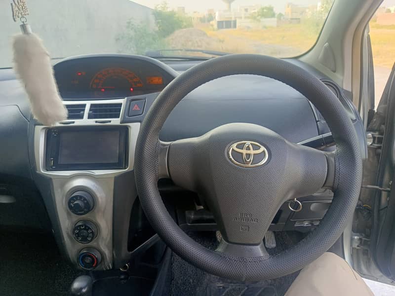 vitz 2008/13 15